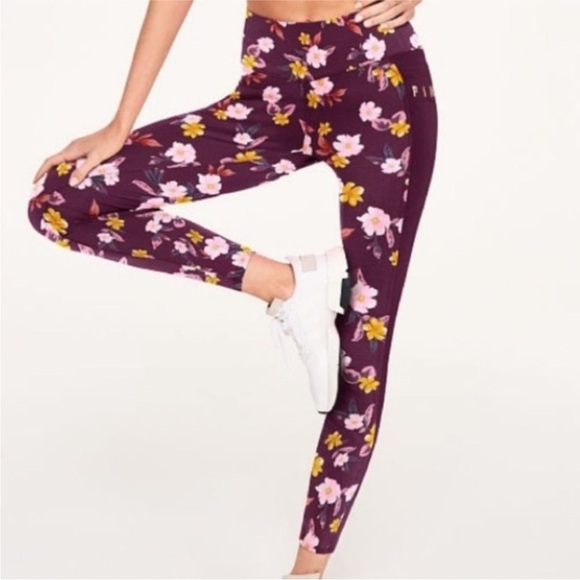 VS PINK High Waist Floral Leggings in Plum Size Small - Picture 1 of 14